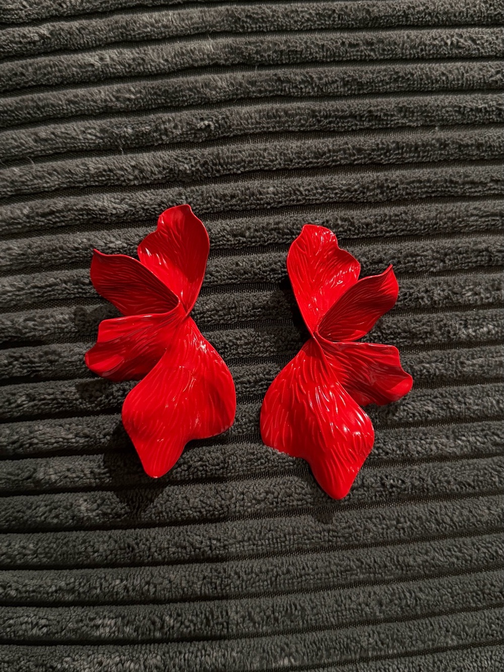 Red Floral Petal Drop Earrings - Women Jewelry